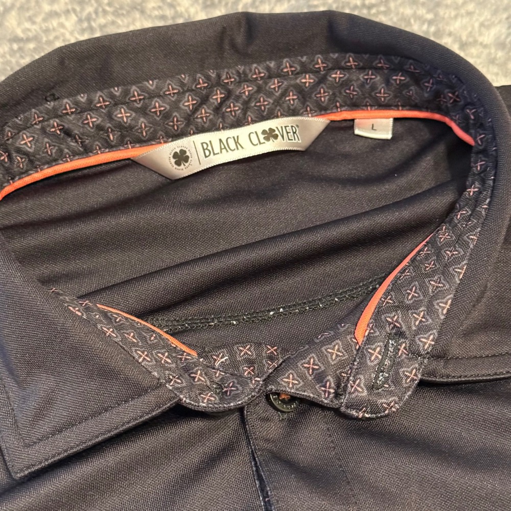 Black Clover Mens Black Golf Polo Shirt BC‎ Logo Live Lucky Performance L - Picture 3 of 6